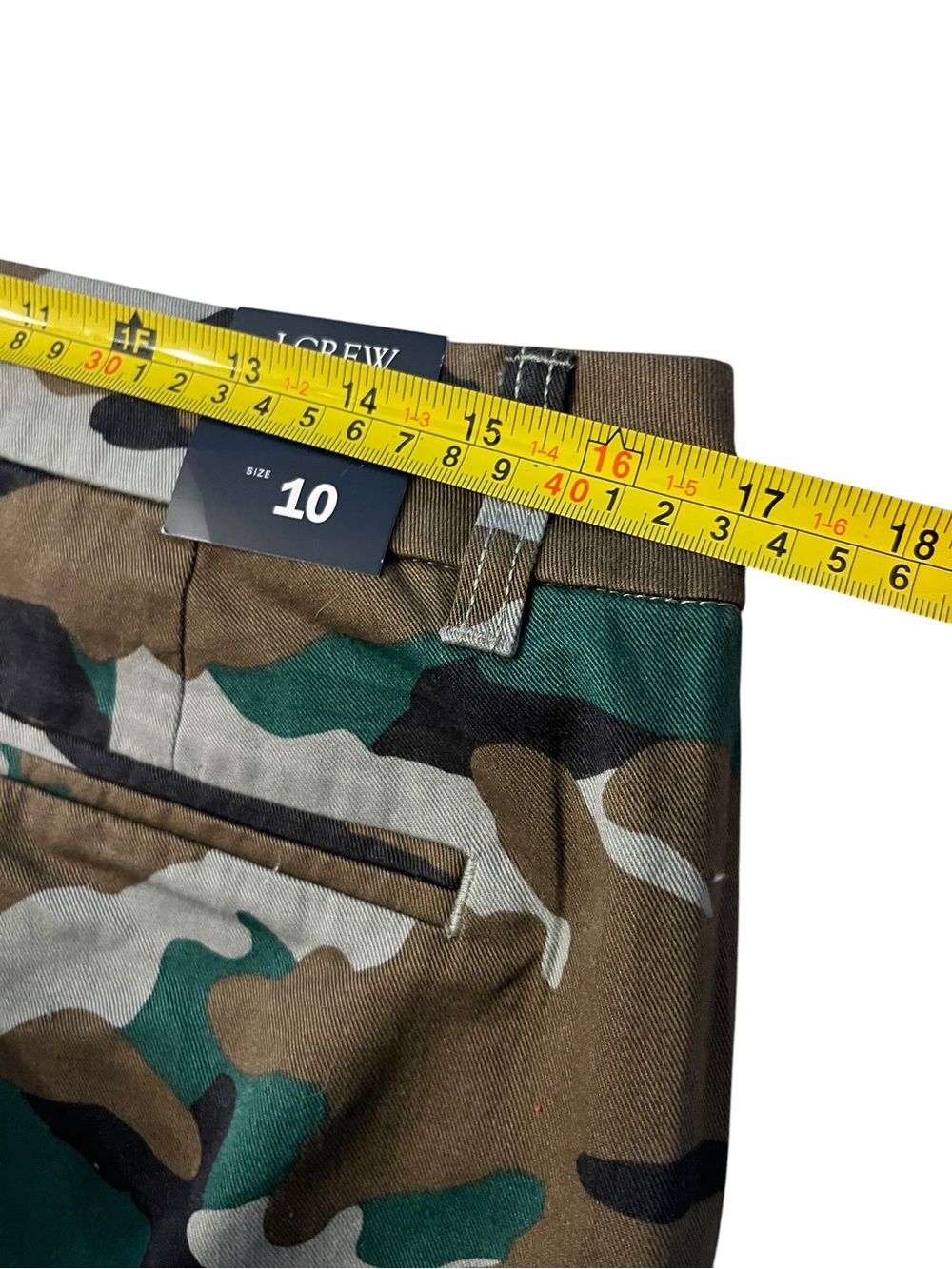 NWT J. Crew Camouflage Print Women's Utility Shorts - Green Camo Sz 10 - Picture 6 of 6